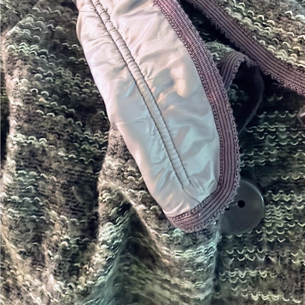 Lavender Buttoned Waist Jacket - Picture 14 of 15